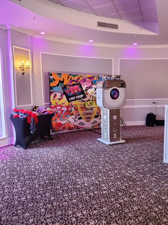Mitzvah lighting